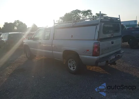 2004 Chevrolet Silverado Work Truck z USA, uszkodzony, nr VIN 2GCEK19VX41131421